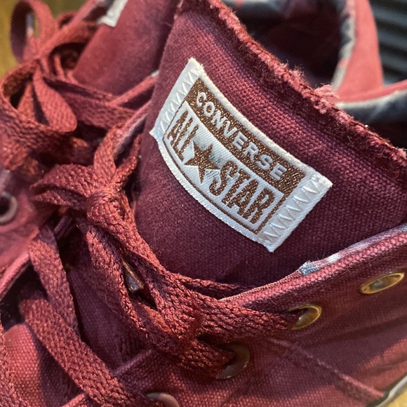 Converse All Stars Chucks Slip in Burgundy Sneakers - Picture 8 of 11